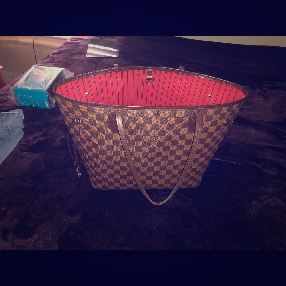 Louis Vuitton Damier ebene
